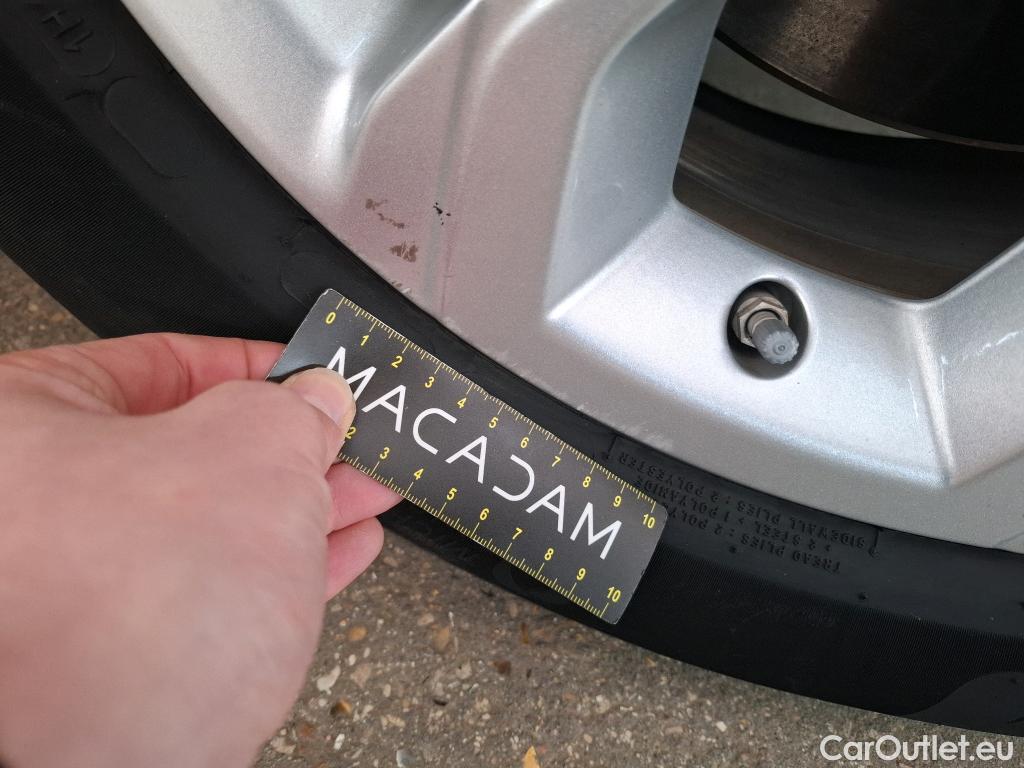  Land Rover  Discovery LAND ROVER  Sport / 2019 / 5P / SUV 1.5 P300e PHEV AUTO 4WD #12