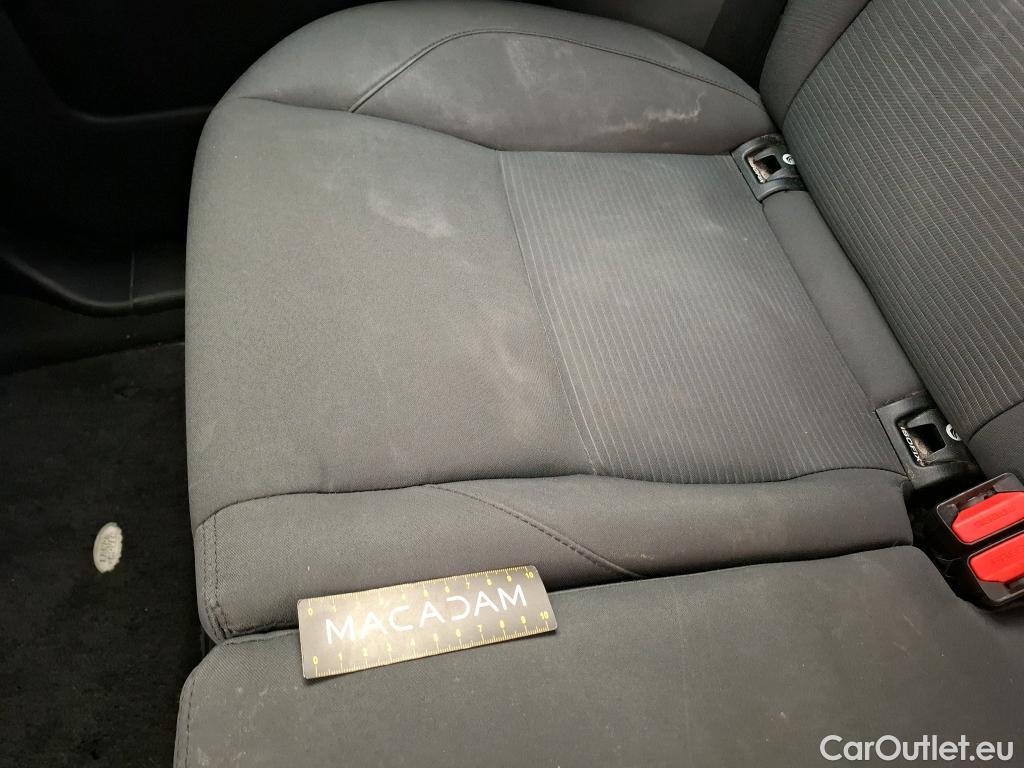  Land Rover  Discovery LAND ROVER  Sport / 2019 / 5P / SUV 1.5 P300e PHEV AUTO 4WD #40