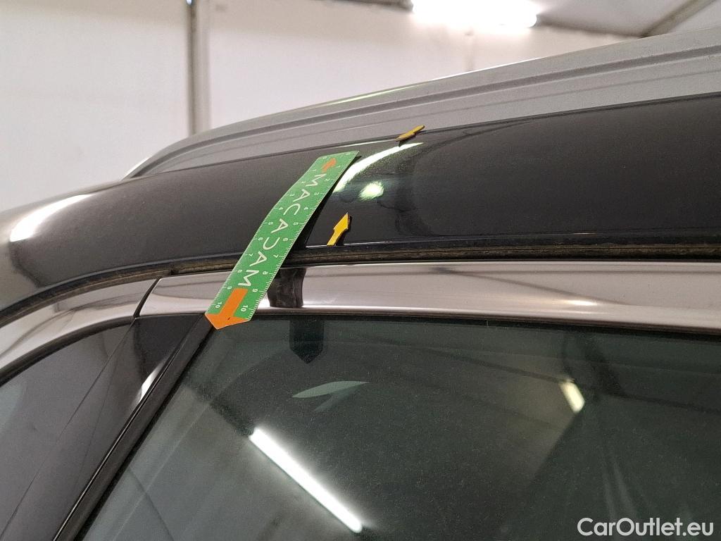  Ford  Kuga FORD  / 2019 / 5P / SUV 2.5 190 hybrid Flexifuel Pshift Titanium #47