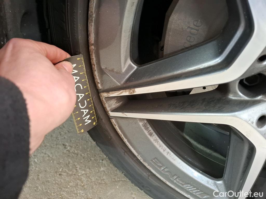  Mercedes  C-Klasse MERCEDES-BENZ Classe C Berline / 2018 / 4P / Berline C 200 d AMG Line #22