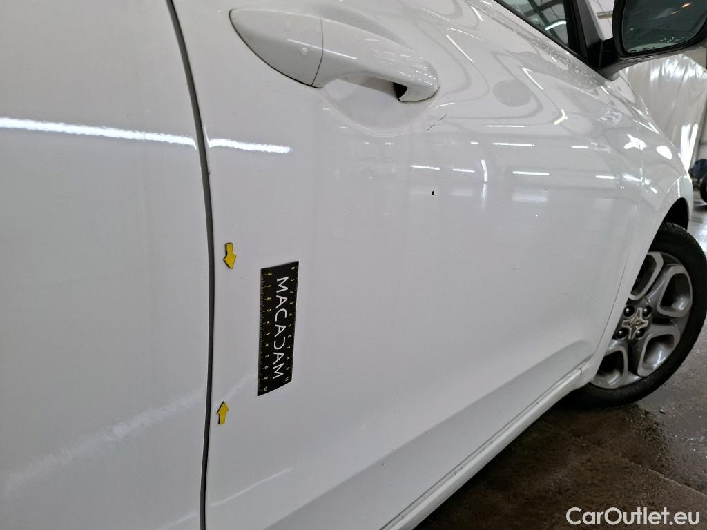  Hyundai  i20  Intuitive 1.2 85CV BVM5 E6 #1