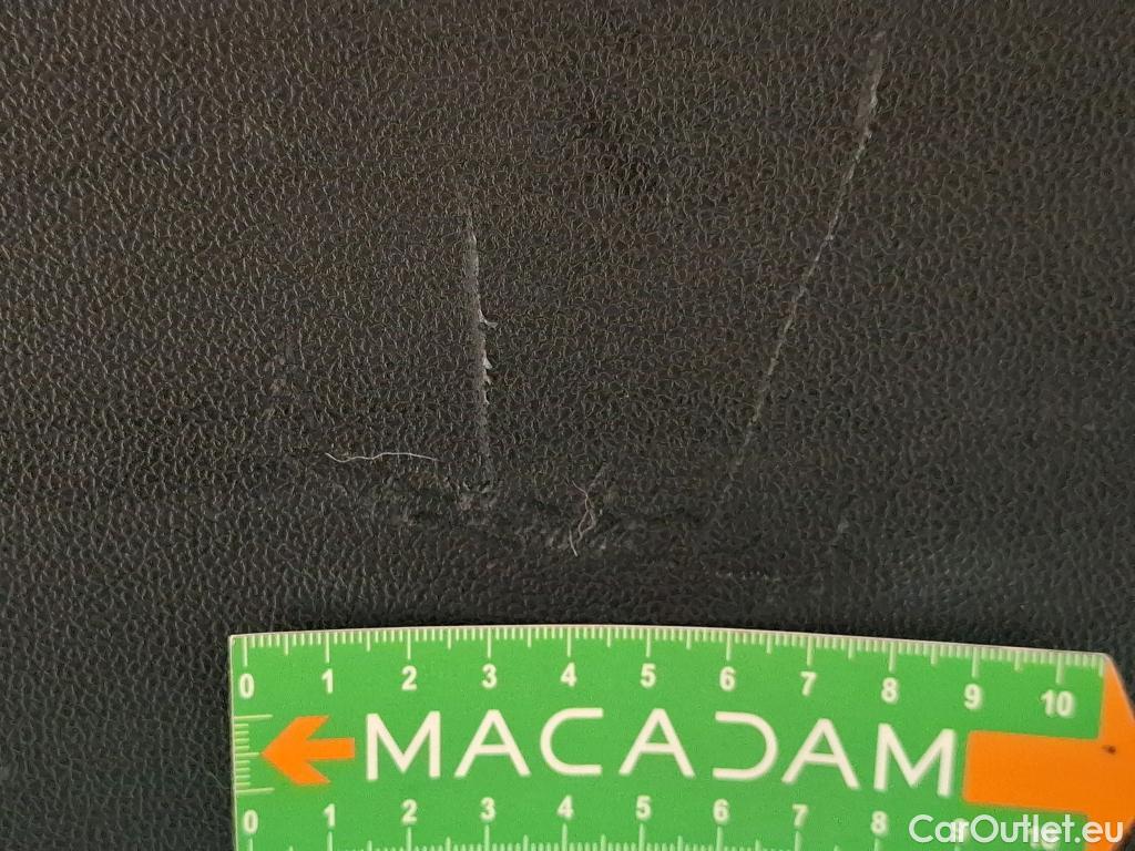  Ford  Kuga FORD  / 2019 / 5P / SUV 2.5 190 hybrid Flexifuel Pshift Titanium #41