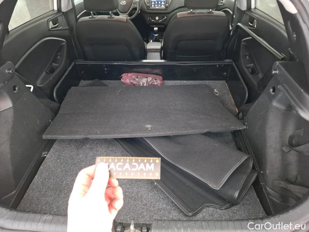  Hyundai  i20  Intuitive 1.2 85CV BVM5 E6 #3