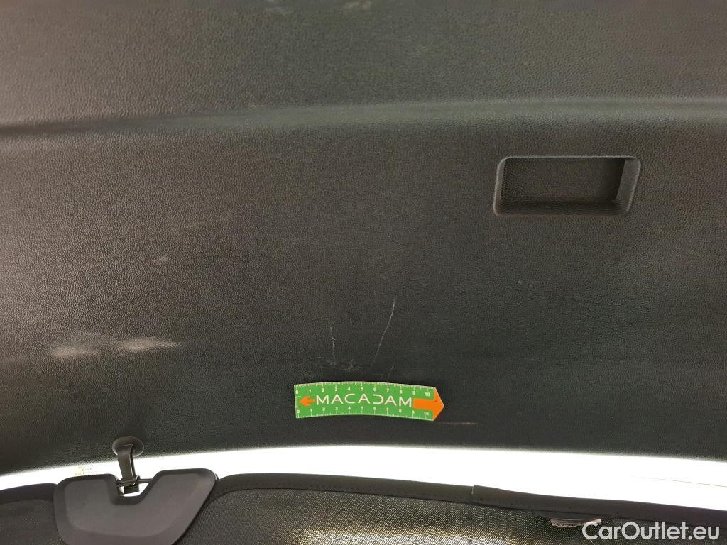  Ford  Kuga FORD  / 2019 / 5P / SUV 2.5 190 hybrid Flexifuel Pshift Titanium #40