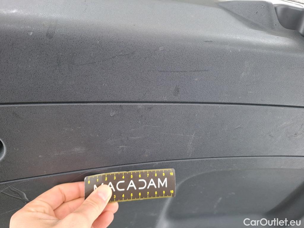  Land Rover  Discovery LAND ROVER  Sport / 2019 / 5P / SUV 1.5 P300e PHEV AUTO 4WD #27