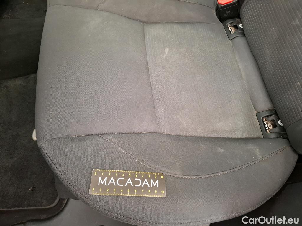  Land Rover  Discovery LAND ROVER  Sport / 2019 / 5P / SUV 1.5 P300e PHEV AUTO 4WD #37