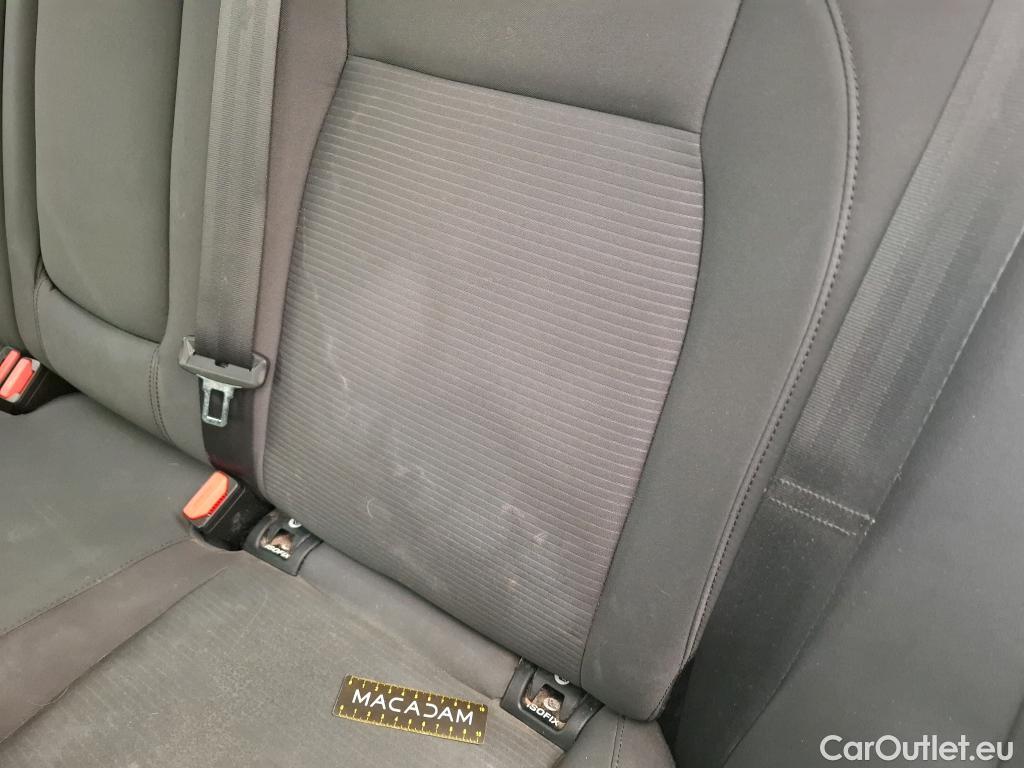  Land Rover  Discovery LAND ROVER  Sport / 2019 / 5P / SUV 1.5 P300e PHEV AUTO 4WD #38