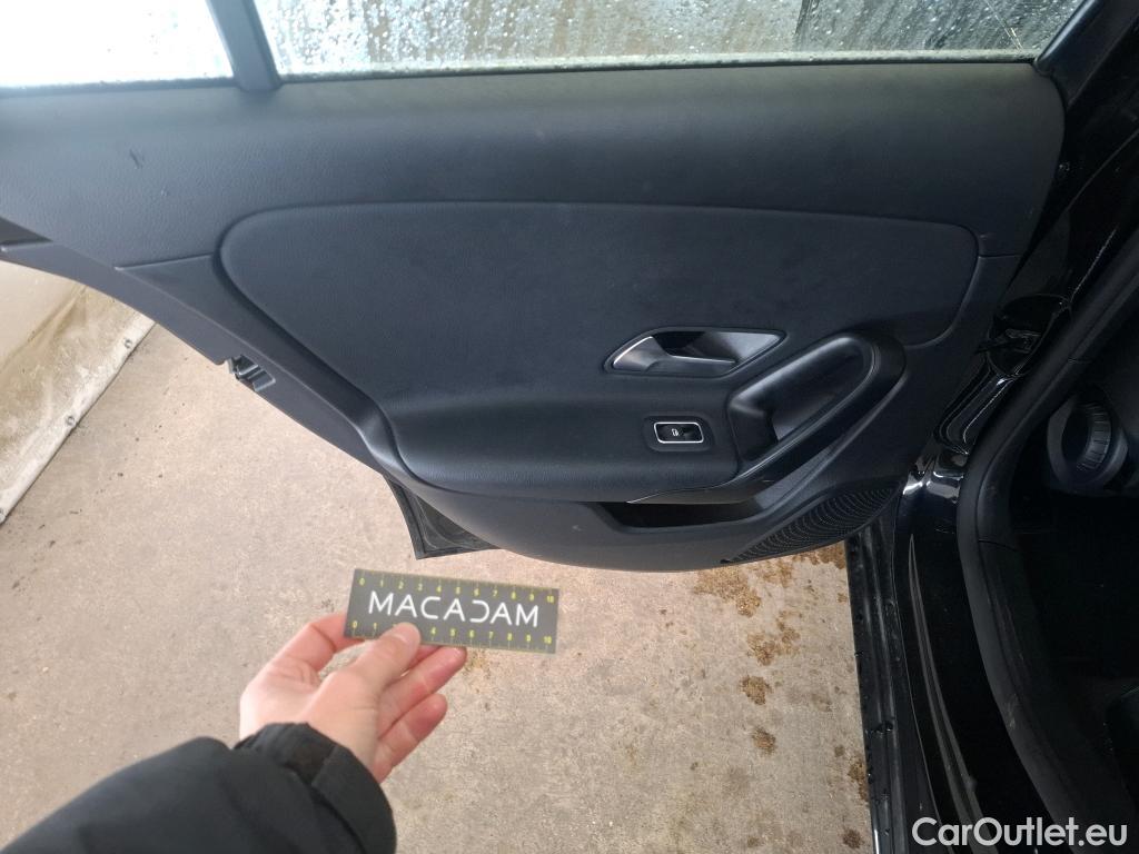  Mercedes  A-Klasse MERCEDES BENZ Classe A Compact  2018  5P  Berline A 250 e Business Line 8G DCT #10