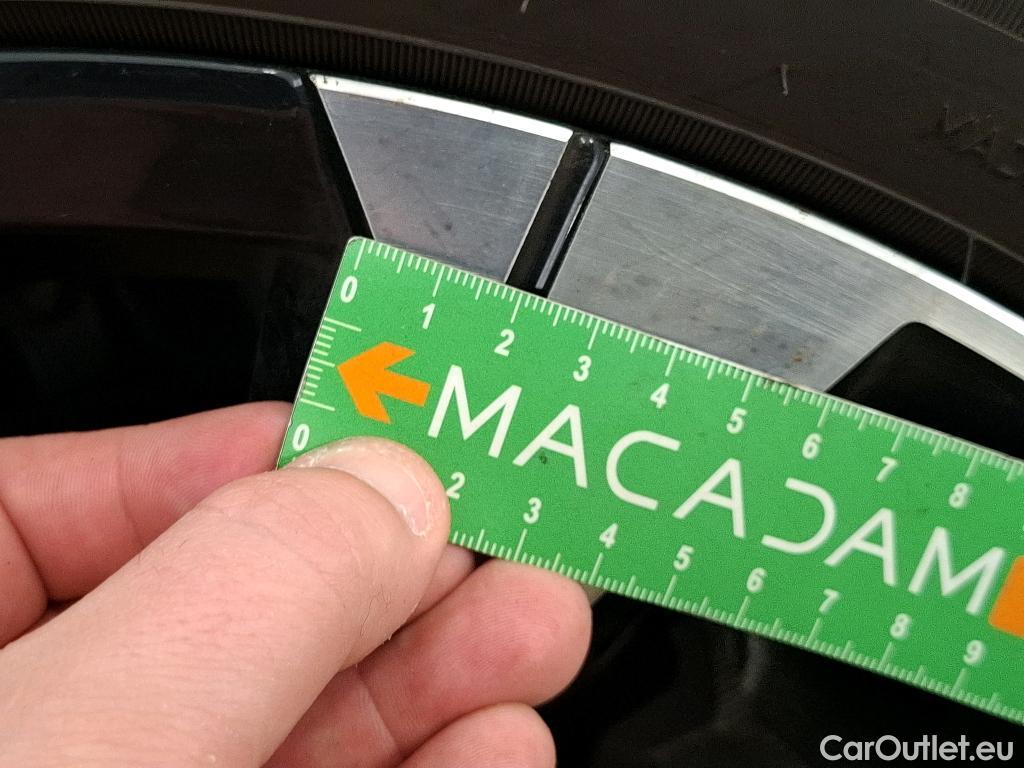  Renault  Captur  II Evolution 1.6 E-TECH Hybrid 145CV BVA6 E6d #9