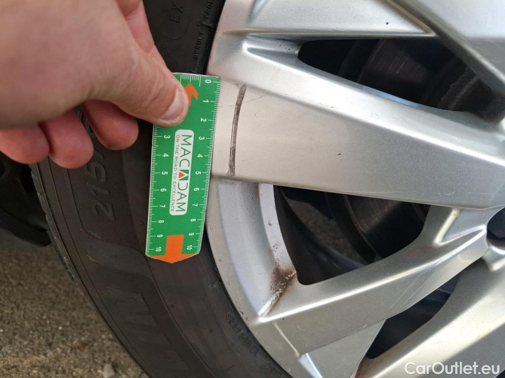  Peugeot  3008  Active Business 1.5 HDi 130CV BVA8 E6d #25