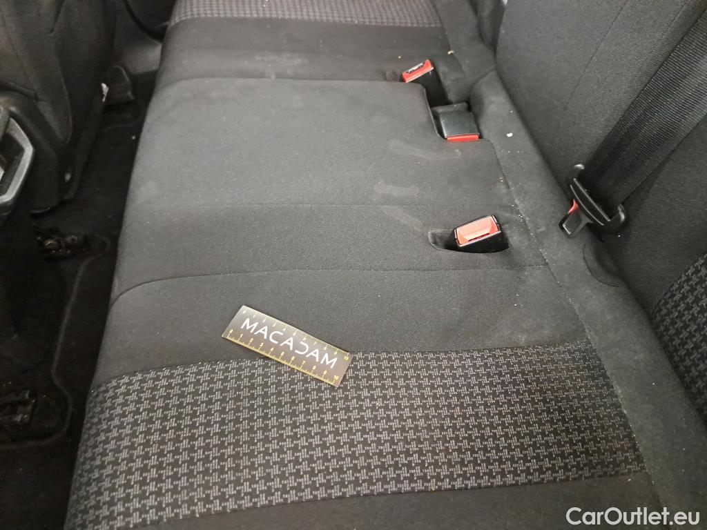  Peugeot  3008  Active Pack 1.5 HDi 130CV BVA8 E6d #24