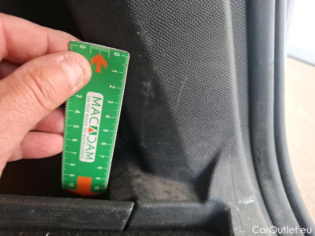  Peugeot  3008  Active Business 1.5 HDi 130CV BVA8 E6d #47