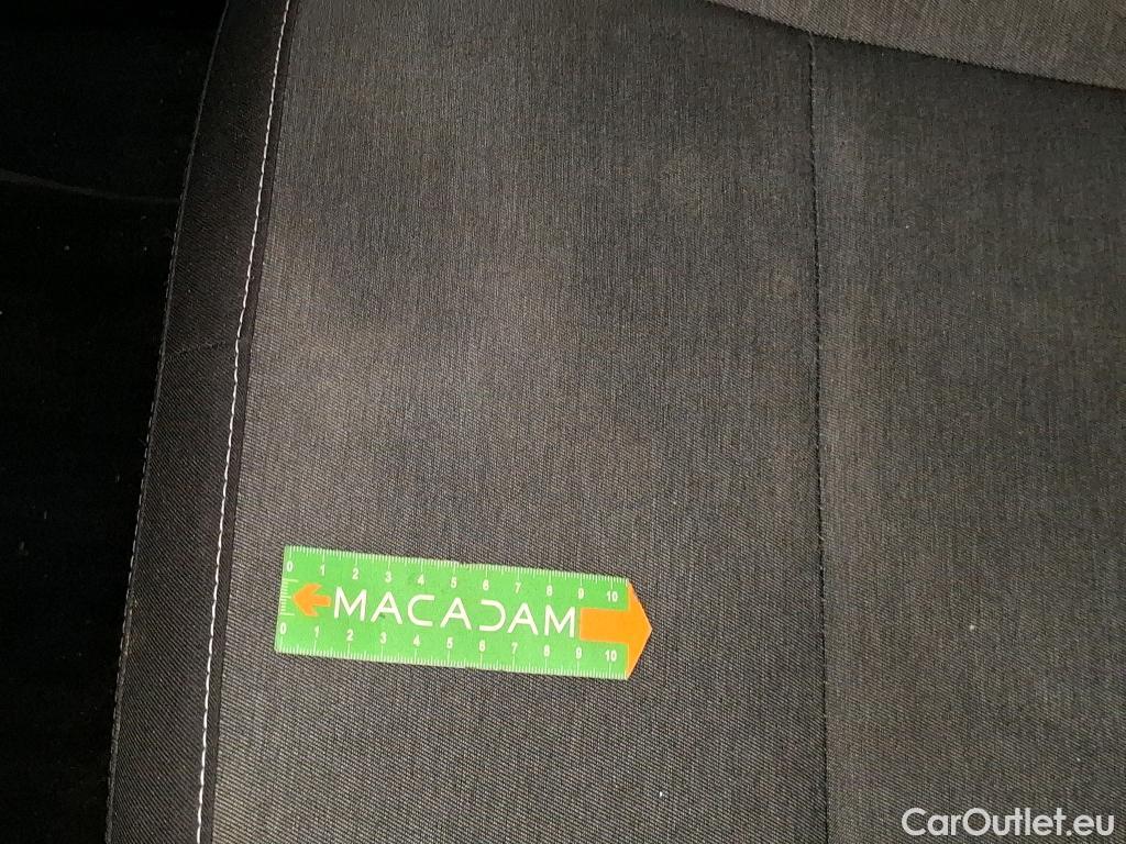  Renault  Captur  II Evolution 1.6 E-TECH Hybrid 145CV BVA6 E6d #18