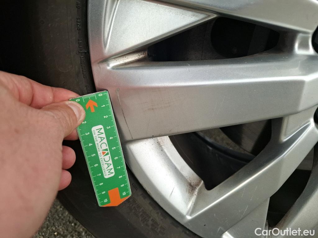  Peugeot  3008  Active Business 1.5 HDi 130CV BVA8 E6d #19