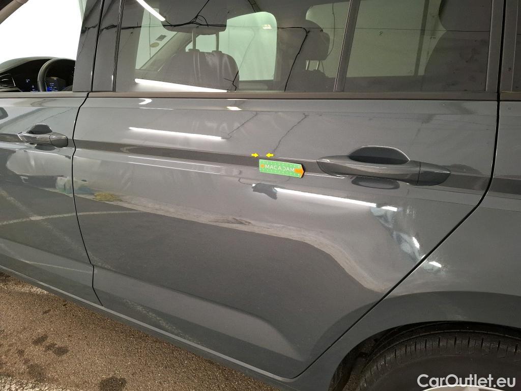  Volkswagen  Touran  Lounge Business BMT/Start-Stopp 2.0 TDI 150CV BVA7 E6d #16