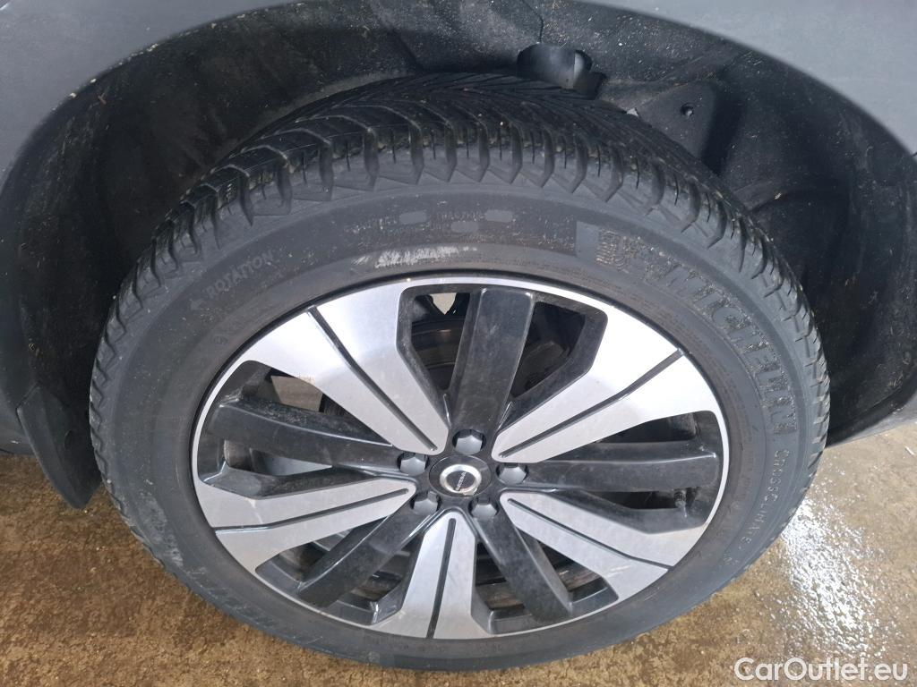  Volvo  XC 40 VOLVO XC40 / 2022 / 5P / SUV Recharge T5 262 DCT7 Plus #32