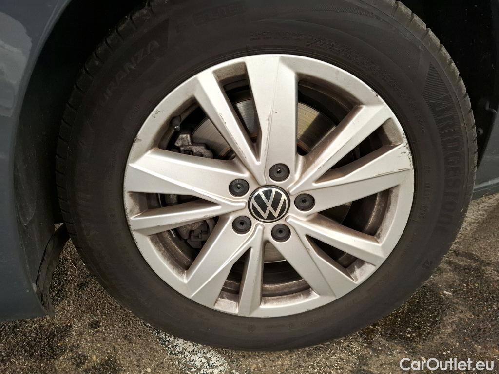  Volkswagen  Touran  Lounge Business BMT/Start-Stopp 2.0 TDI 150CV BVA7 E6d #2