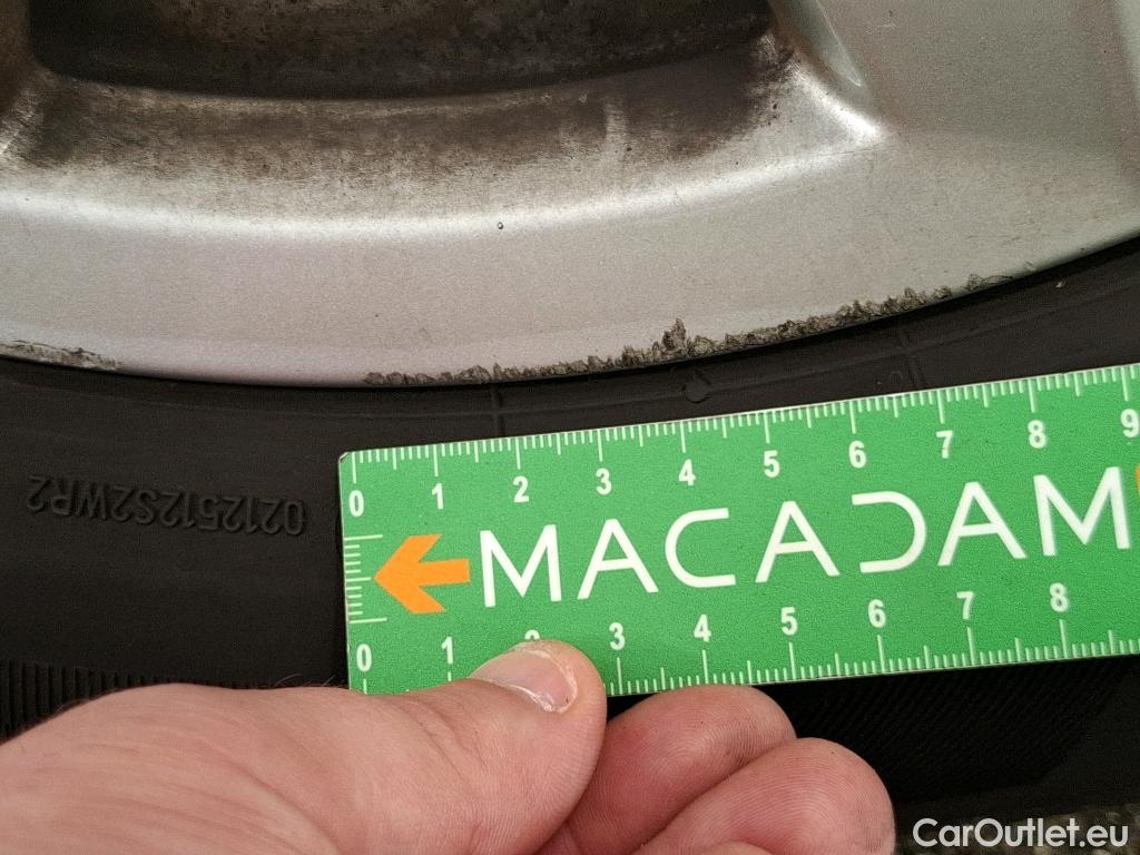  Volkswagen  Touran  Lounge Business BMT/Start-Stopp 2.0 TDI 150CV BVA7 E6d #5