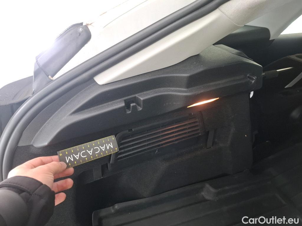  Citroen  C4  Berline Feel Nav Business R 1.5 BlueHDI 130CV BVA8 6E #3