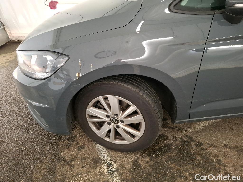  Volkswagen  Touran  Lounge Business BMT/Start-Stopp 2.0 TDI 150CV BVA7 E6d #1