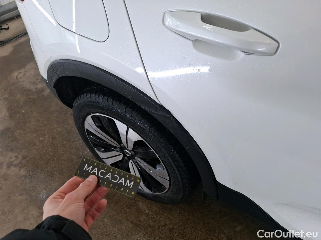  Volvo  XC 40 VOLVO XC40 / 2022 / 5P / SUV Recharge T5 262 DCT7 Plus #38