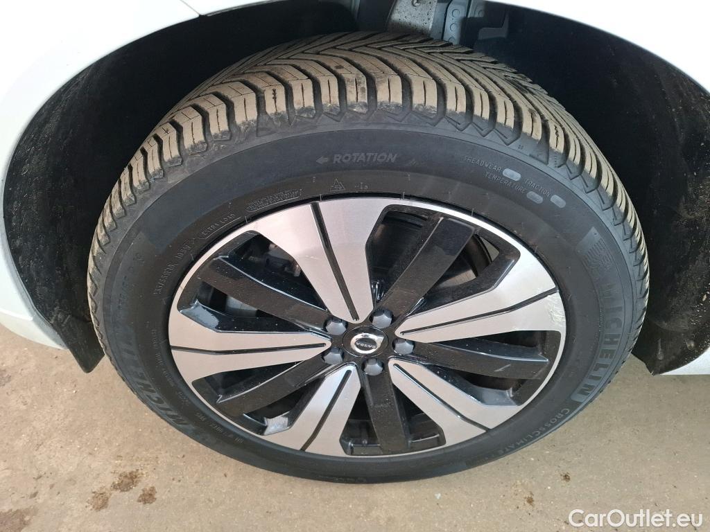  Volvo  XC60 VOLVO  / 2021 / 5P / SUV Recharge T6 350 GT 8 Plus Style Dark #5