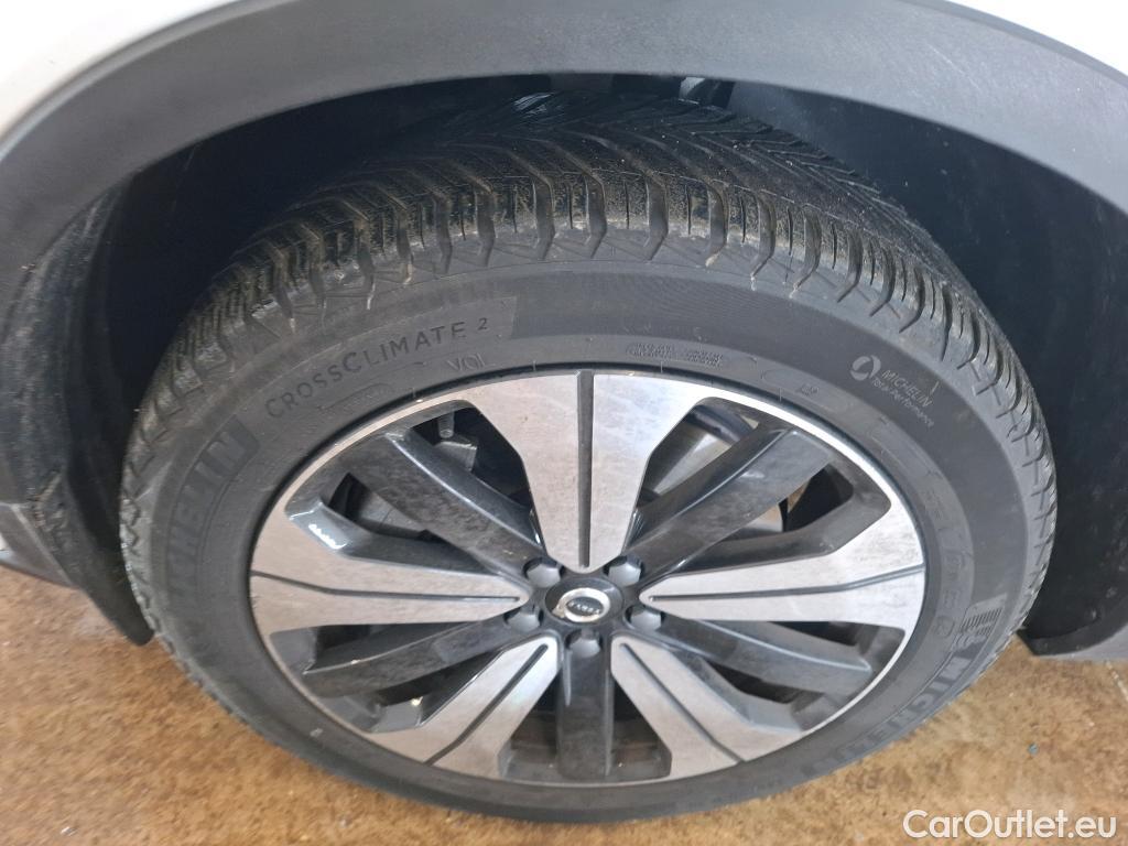  Volvo  XC 40 VOLVO XC40 / 2022 / 5P / SUV Recharge T5 262 DCT7 Plus #29