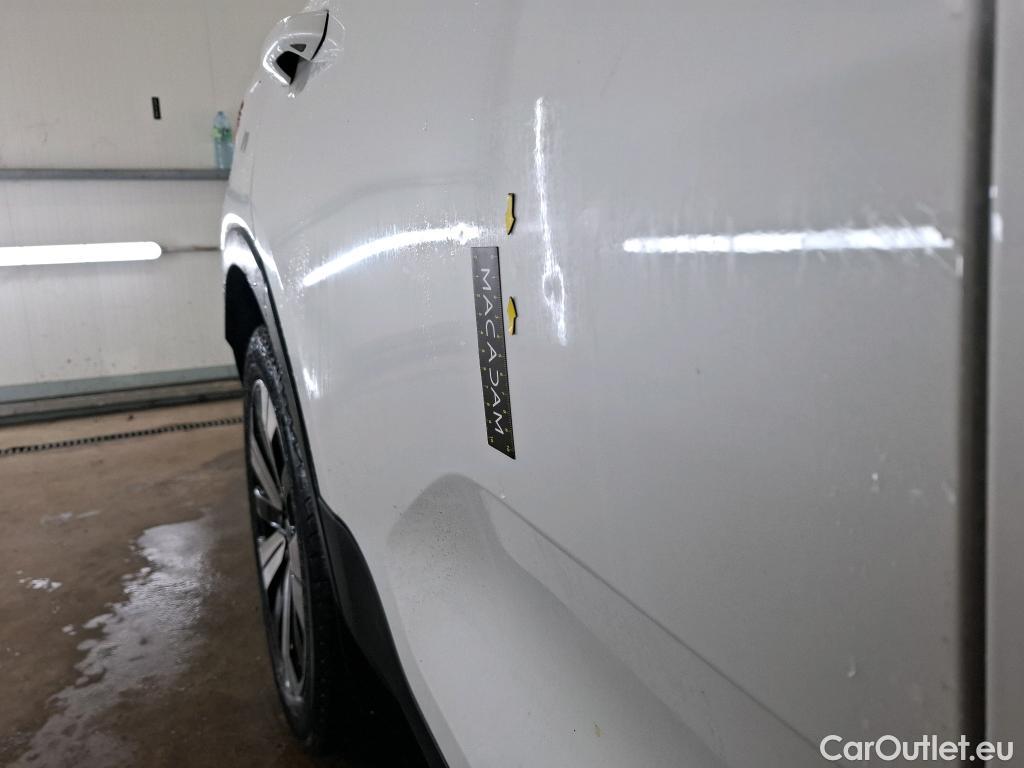  Volvo  XC 40 VOLVO XC40 / 2022 / 5P / SUV Recharge T5 262 DCT7 Plus #8