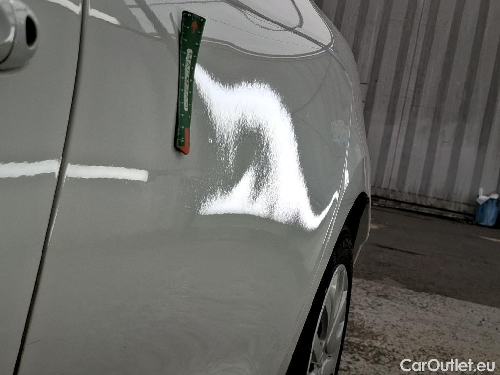  Renault  Clio  IV Air MediaNav 1.5 dCi 75CV BVM5 E6 #4