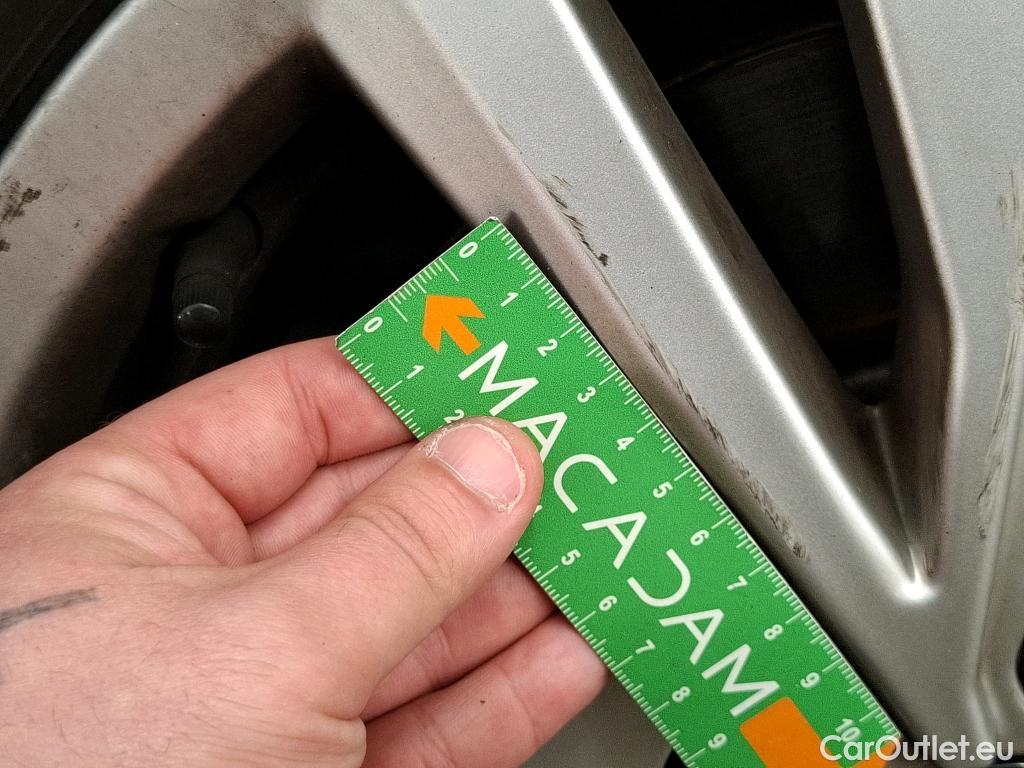  Volkswagen  Touran  Lounge Business BMT/Start-Stopp 2.0 TDI 150CV BVA7 E6d #7