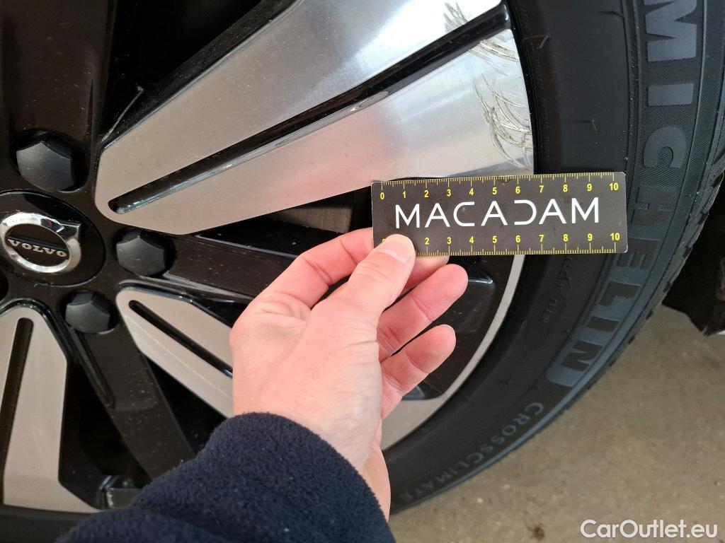  Volvo  XC60 VOLVO  / 2021 / 5P / SUV Recharge T6 350 GT 8 Plus Style Dark #8