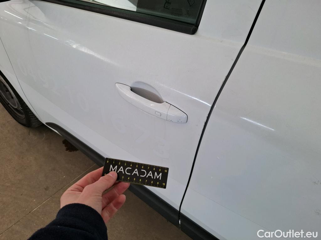  Renault  Kangoo RENAULT  / 2021 / 4P / Fourgonnette Extra - Blue dCi95 Sésame Ouvre Toi #92