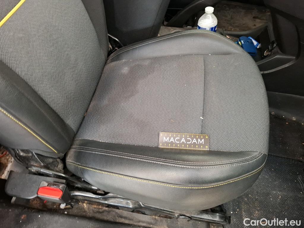  Renault  Kangoo RENAULT  / 2021 / 4P / Fourgonnette Extra - Blue dCi95 Sésame Ouvre Toi #80