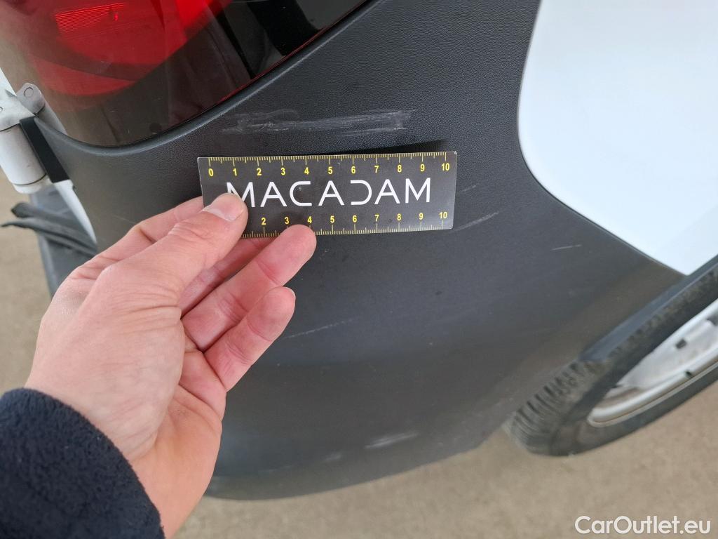  Renault  Kangoo RENAULT  / 2021 / 4P / Fourgonnette Extra - Blue dCi95 Sésame Ouvre Toi #101