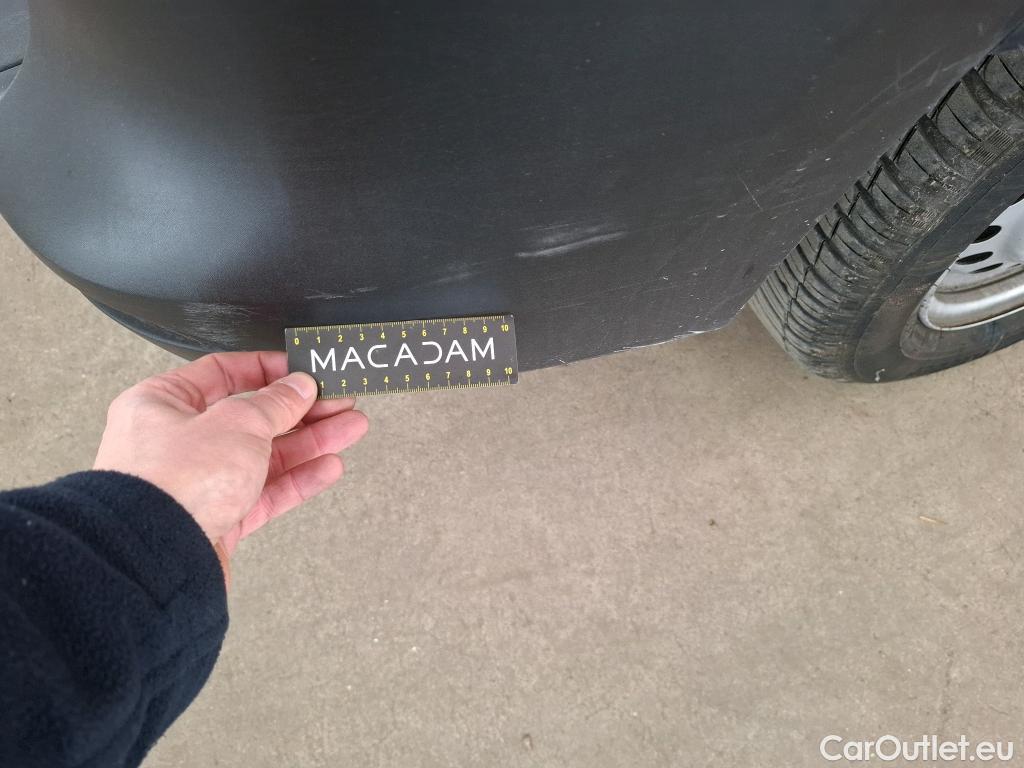  Renault  Kangoo RENAULT  / 2021 / 4P / Fourgonnette Extra - Blue dCi95 Sésame Ouvre Toi #102