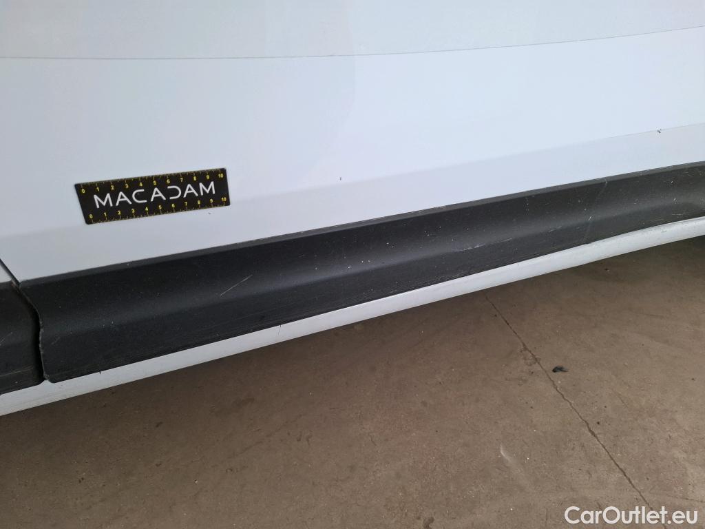  Renault  Kangoo RENAULT  / 2021 / 4P / Fourgonnette Extra - Blue dCi95 Sésame Ouvre Toi #118