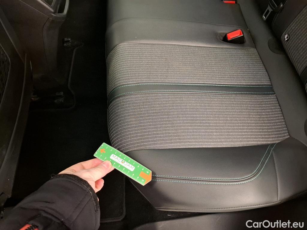  Peugeot  3008  Allure Pack 1.2 PureTech 130CV BVM6 E6d #36