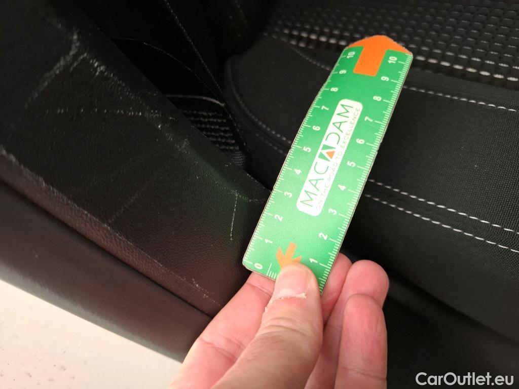  Peugeot  208  Allure Business 1.2 PureTech 110CV BVM6 E6dT #11