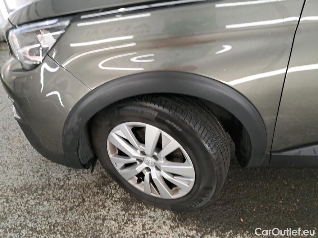  Peugeot  3008  Active Business 1.2 PureTech 130CV BVA8 E6d #34