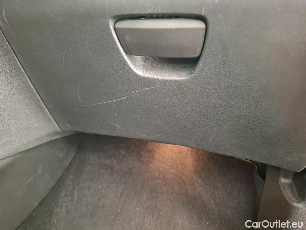  Peugeot  208  Allure Business 1.2 PureTech 110CV BVM6 E6dT #8