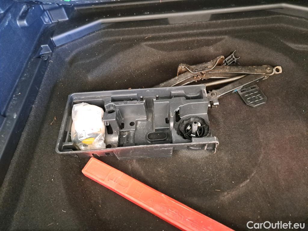  Peugeot  3008  Active Business 1.2 PureTech 130CV BVA8 E6d #26