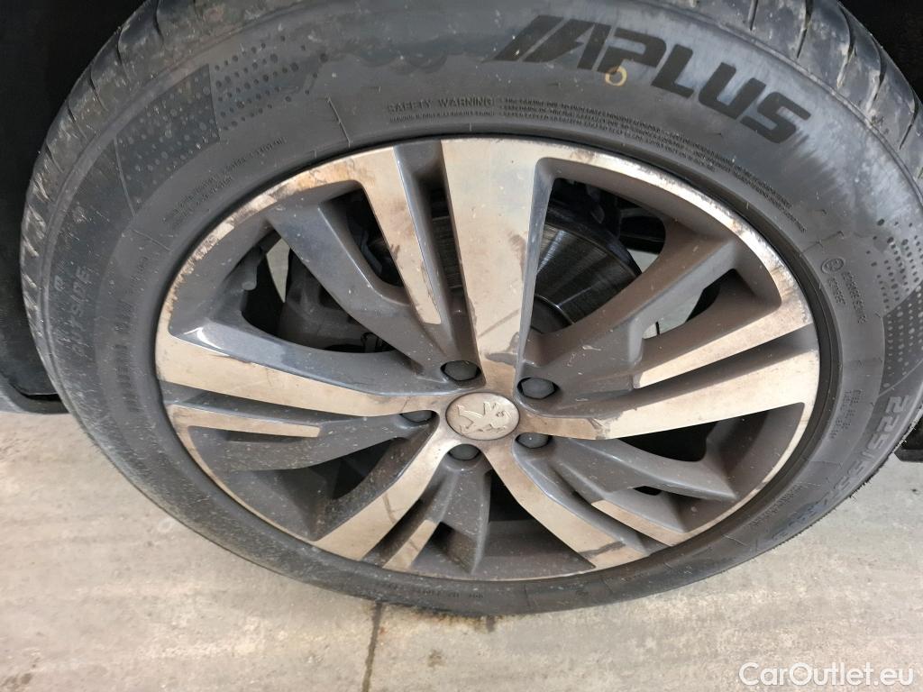  Peugeot  3008  Allure Business 1.2 PureTech 130CV BVM6 E6d #24