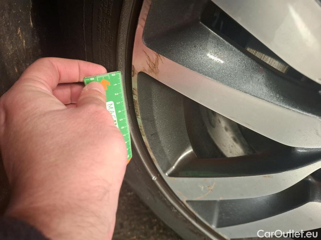  Peugeot  308  SW Allure 1.2 PureTech 110CV BVM6 E6d #13