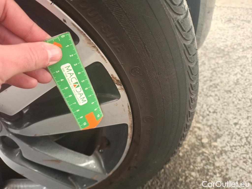  Peugeot  308  SW Allure 1.2 PureTech 110CV BVM6 E6d #12