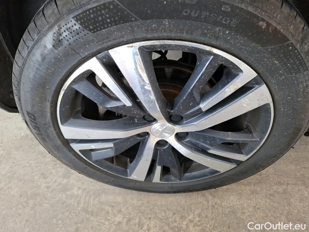  Peugeot  3008  Allure Business 1.2 PureTech 130CV BVM6 E6d #18