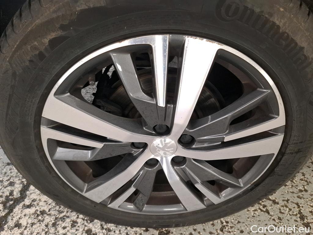  Peugeot  3008  Allure Pack 1.2 PureTech 130CV BVM6 E6d #38