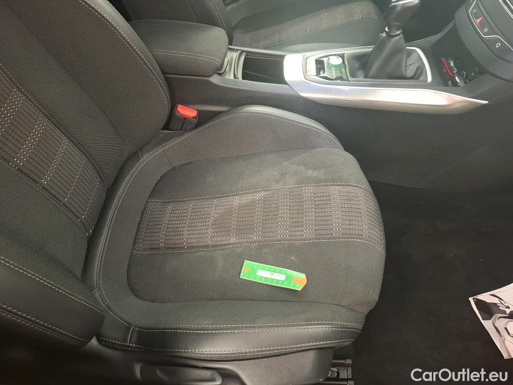  Peugeot  308  SW Allure 1.2 PureTech 110CV BVM6 E6d #18