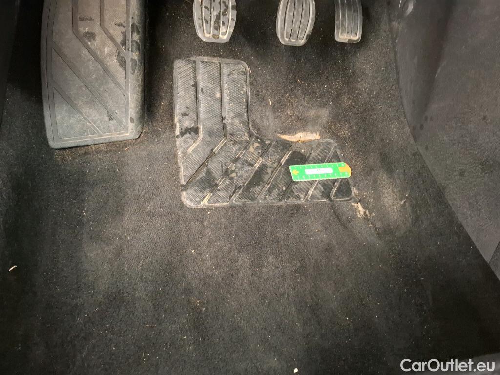  Peugeot  308  Active Business 1.2 PureTech 110CV BVM6 E6d #52