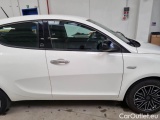  Lancia  Ypsilon LANCIA  ECOCHIC / 2015 / 5P / BERLINA 1.0 70CV FIREFLY HYBRID SeS GOLD #26