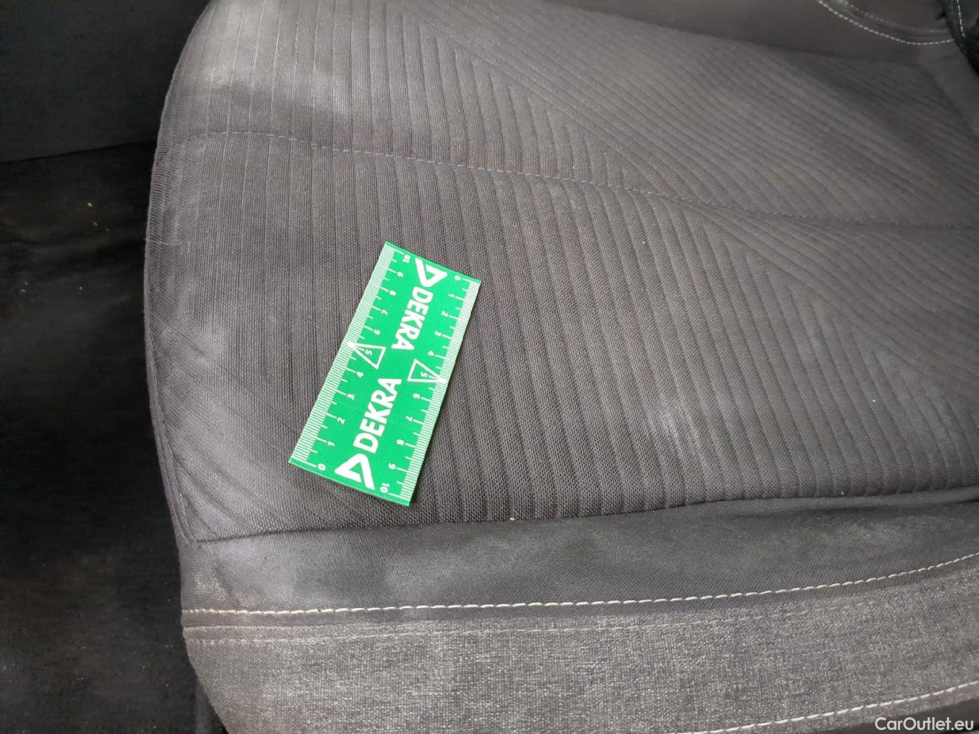  Peugeot  308  Active Pack 1.2 PureTech 130CV BVA8 E6d #2